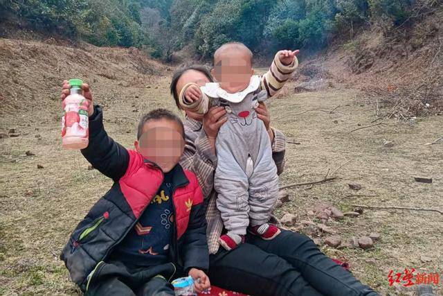 云南兄妹遭蜂群蜇数百次身亡，养蜂人涉过失致人死亡罪被立案，孩子父亲：养10窝马蜂，无任何警示