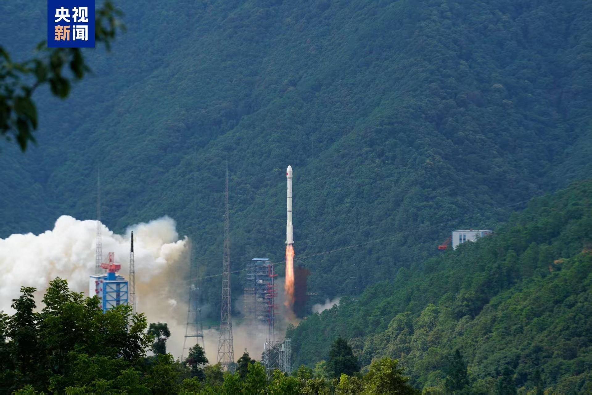 我国成功发射试验二十九号卫星