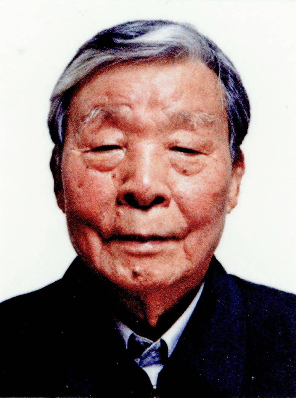 王晓光同志逝世，中央有关领导同志以不同方式表示哀悼