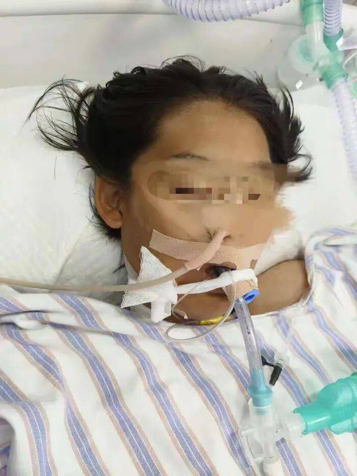14岁女生拓展营遭体罚身亡，班主任截留求救信案开庭：家属称班主任故意隐瞒孩子身体状况